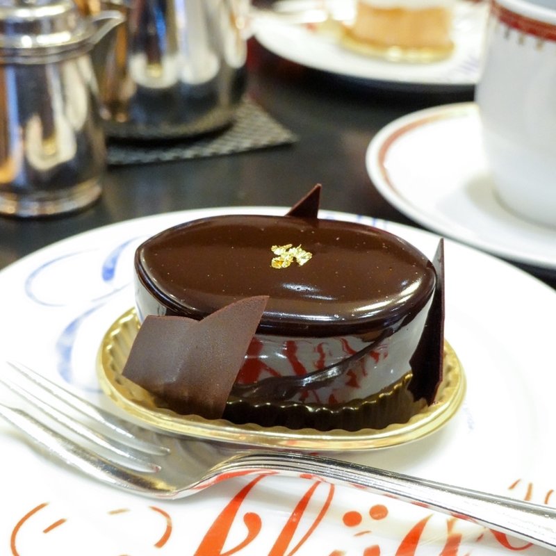 ケーキセット　ショコラサンク(エミリーフローゲ)