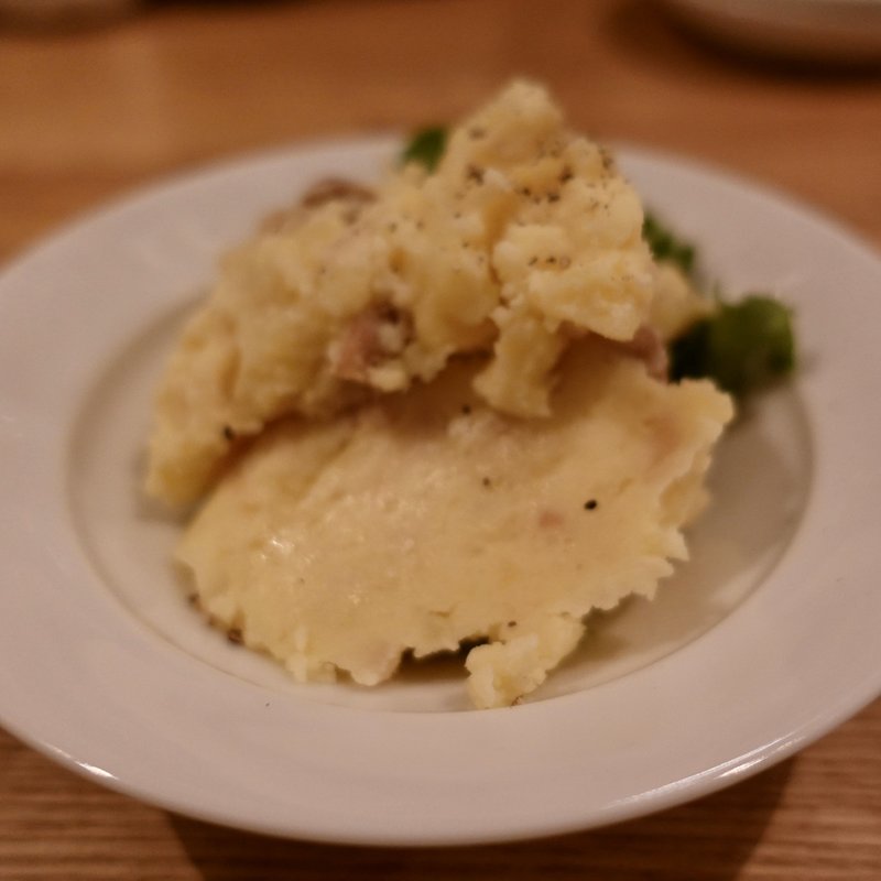 日ノモト式ポテトサラダ(日ノモトビアパーラー)