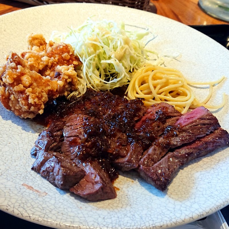 特選牛サガリステーキ ジャポネソース(ビストロ&ワインバー Cookin'（クッキン）)