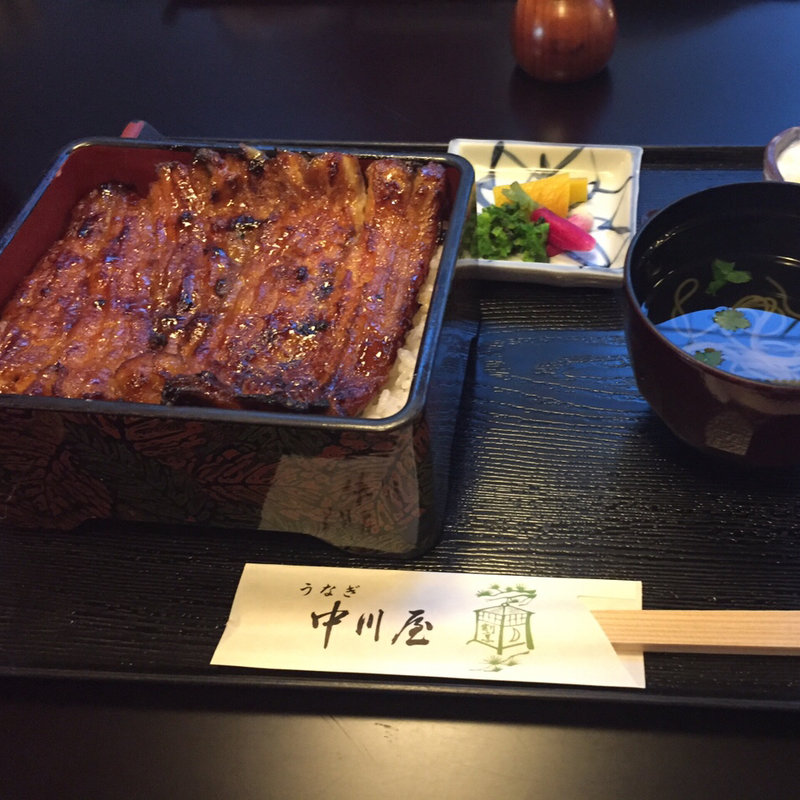 上うなぎ丼／上うな重（お吸い物・デザート付）各(中川屋 )