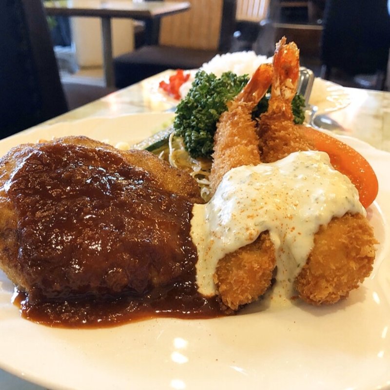 ハンバーグとエビフライ(フルール )