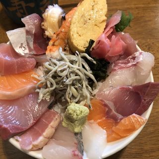 海鮮丼(神東寿司)