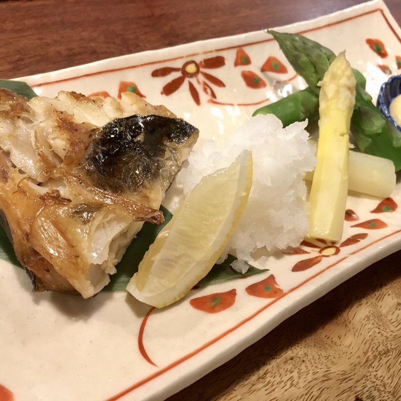 カマ焼きとアスパラのボイル(めんめ)