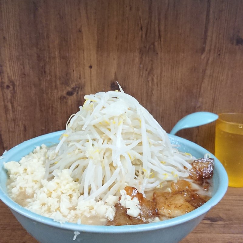 大盛りラーメン(ラーメン二郎 池袋東口店 （らーめんじろう）)