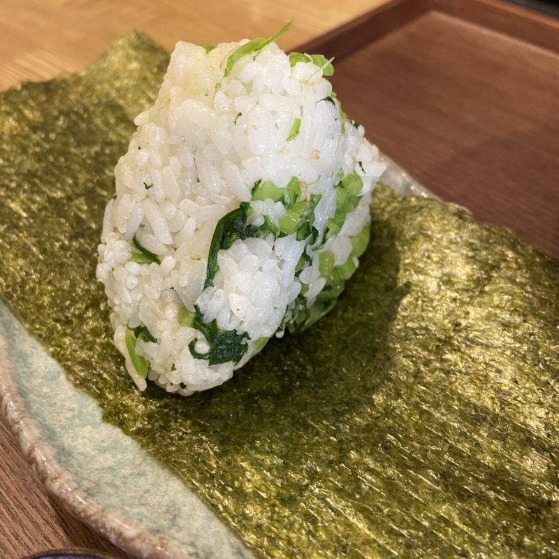 春菊おにぎり(牛テールうどん 和尾(わび))