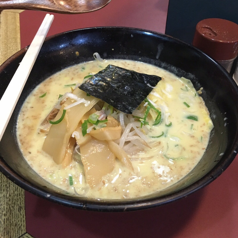 ミルクカレーラーメン(札幌ラーメン 大富 )