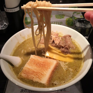 ぴすたちお(塩生姜らー麺専門店MANNISH 淡路町本店)