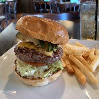 アボガドバーガー(シェイクツリー バーガー＆バー （shake tree burger&bar）)