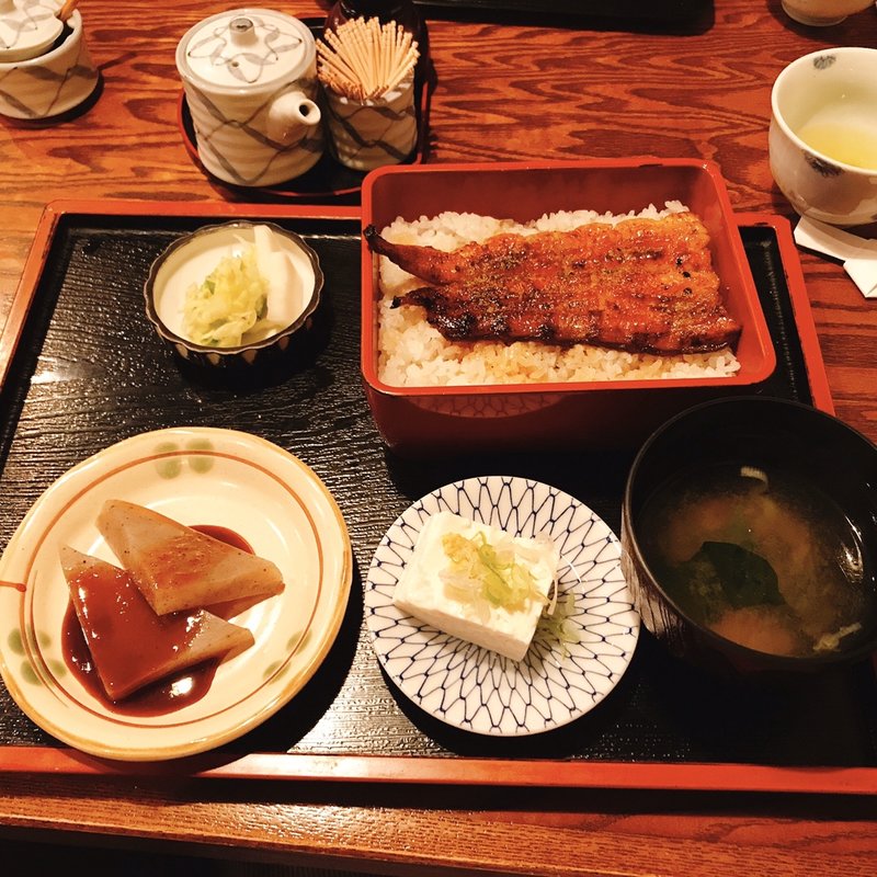 (稲毛屋 （いなげや）)