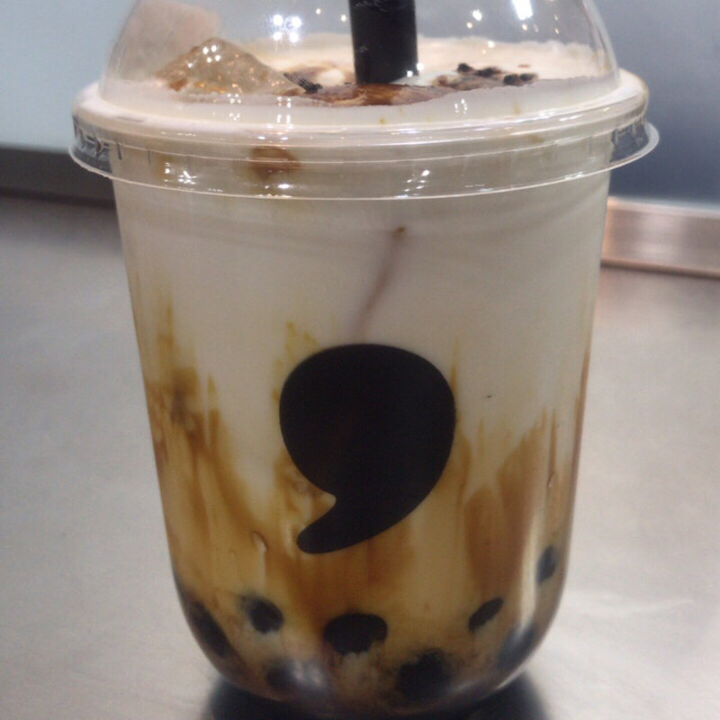 焦がし黒糖ラテ(コンマトゥーゴー)