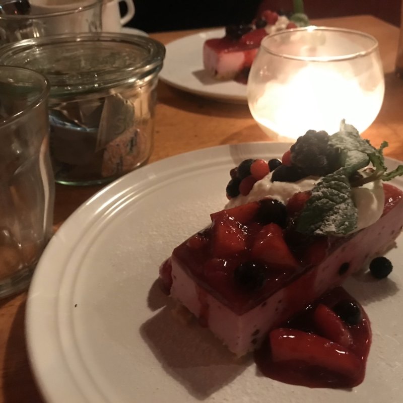 (APPARTEMENT 301 （アパルトマンサンマルイチ）)