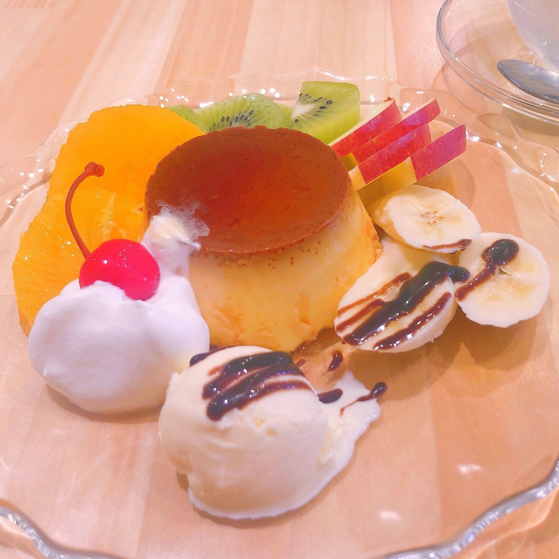 自家製プリンアラモード(eclasカフェ（エクラスカフェ）)