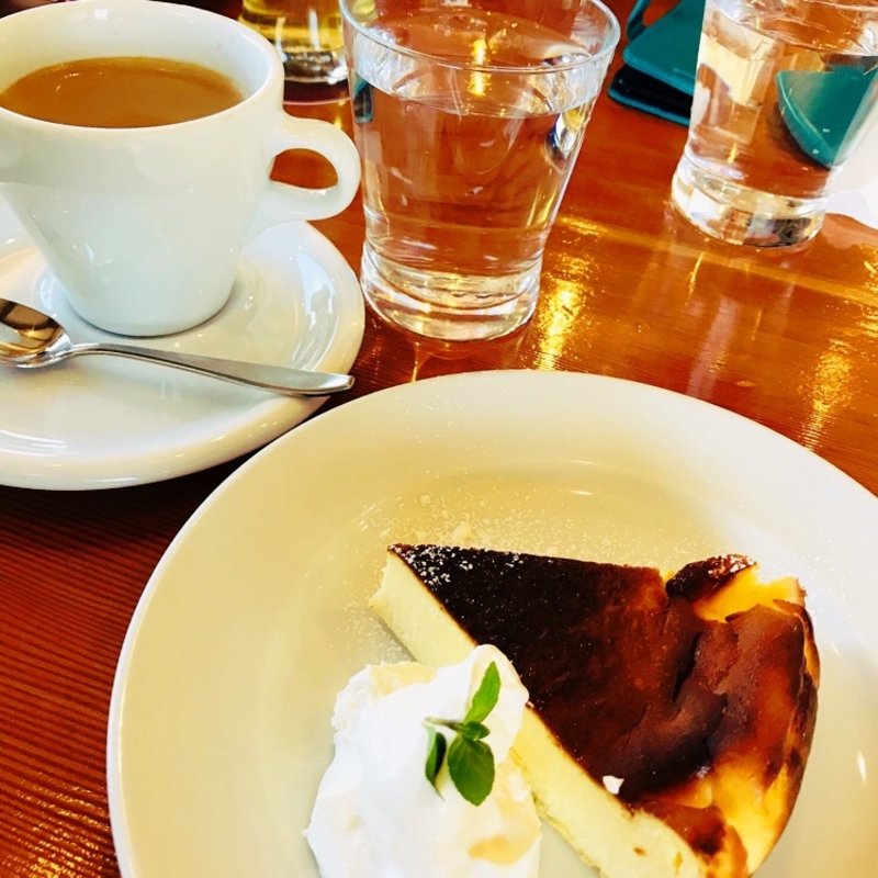 バスクチーズケーキ(ROCK)