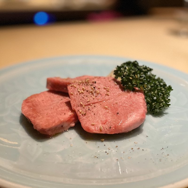 黒毛和牛のタン元(雪月花 たなかさとる)