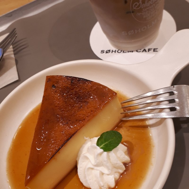 ブリュレプリン(SØHOLM CAFE 湘南)
