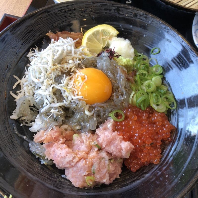 生しらす&ねぎとろイクラ丼(SEALAS FACTORY)