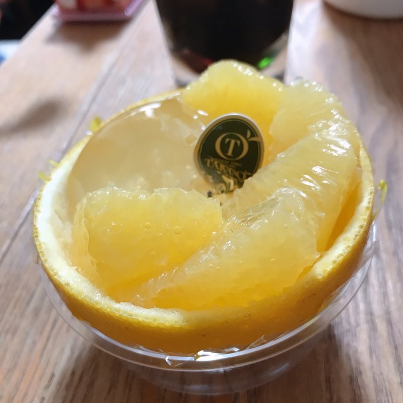 (タカノフルーツパーラー)