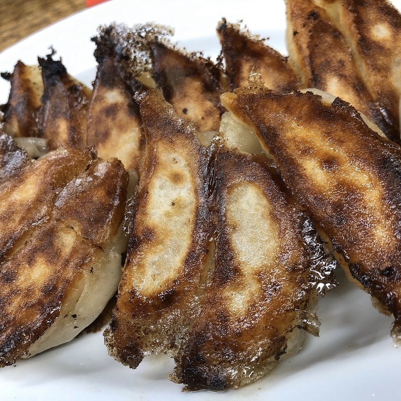 餃子(普通とにんにく)(餃子荘ムロ)