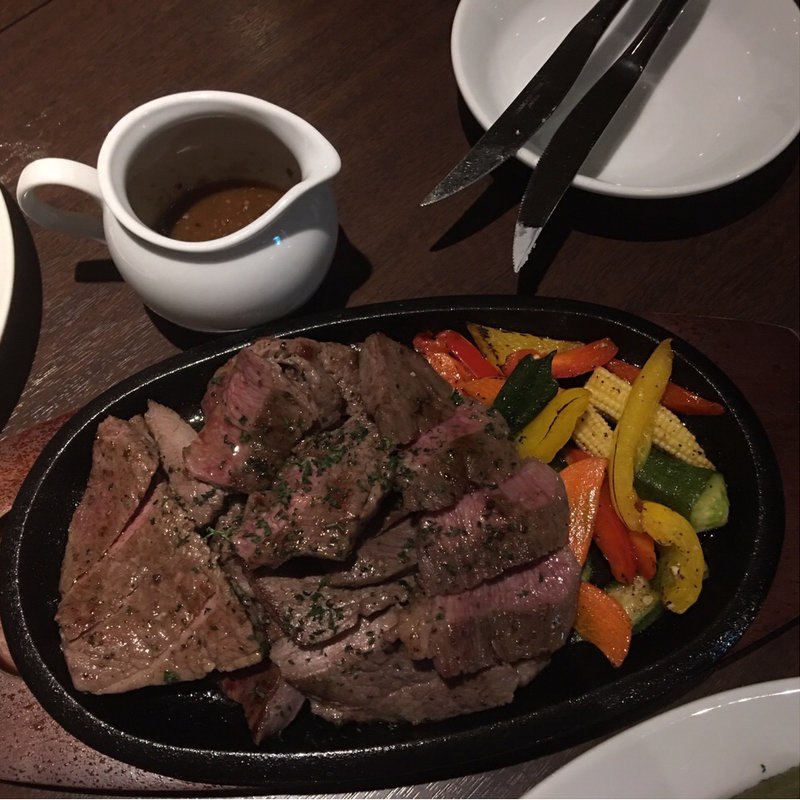 牛肩ロースステーキ400g(イタリア酒房 ときわ)