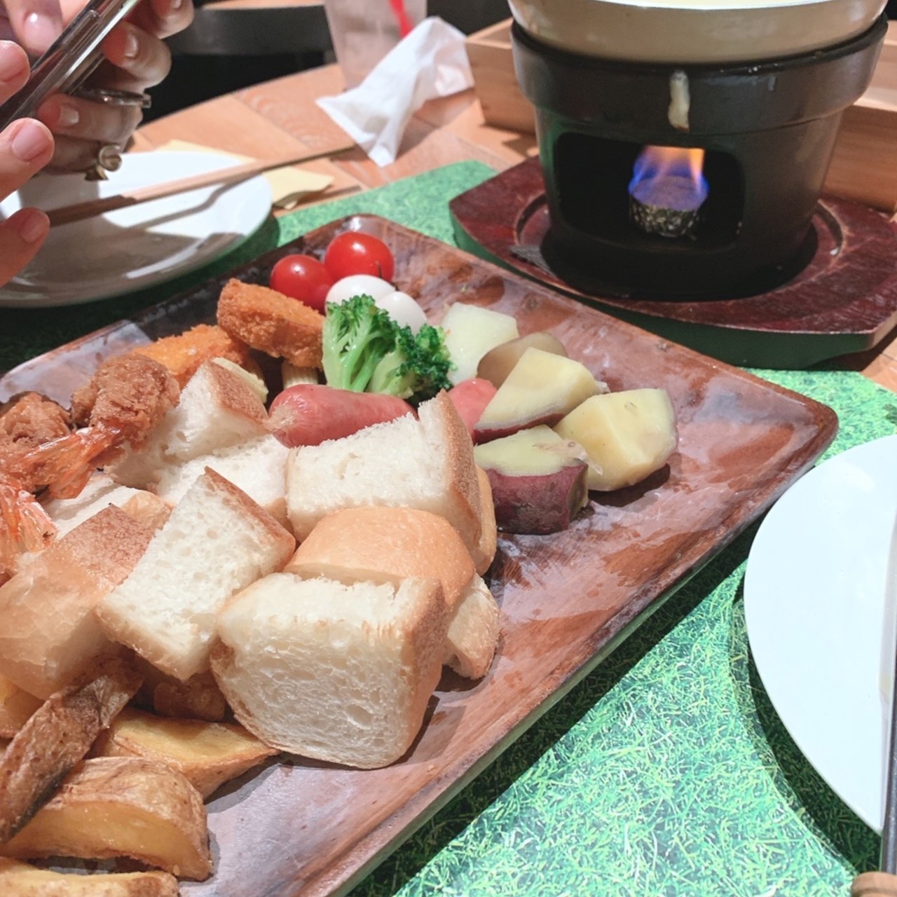 ふわとろチーズフォンデュ ジャンブーカ Jambuka の口コミ一覧 おいしい一皿が集まるグルメコミュニティサービス Sarah