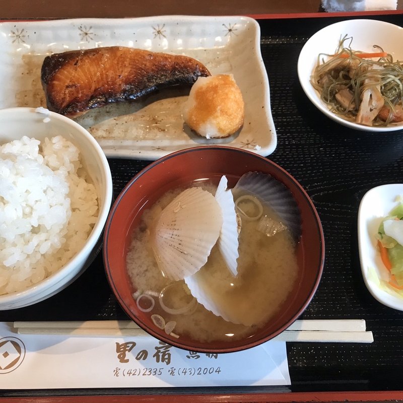 ブリ照り焼き定食(里の宿)