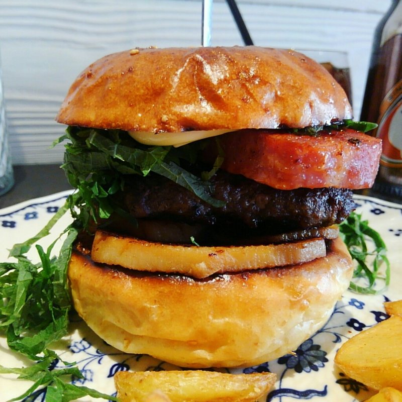 ガリバタれんこんベーコン大葉のせバーガー(だるま珈琲)