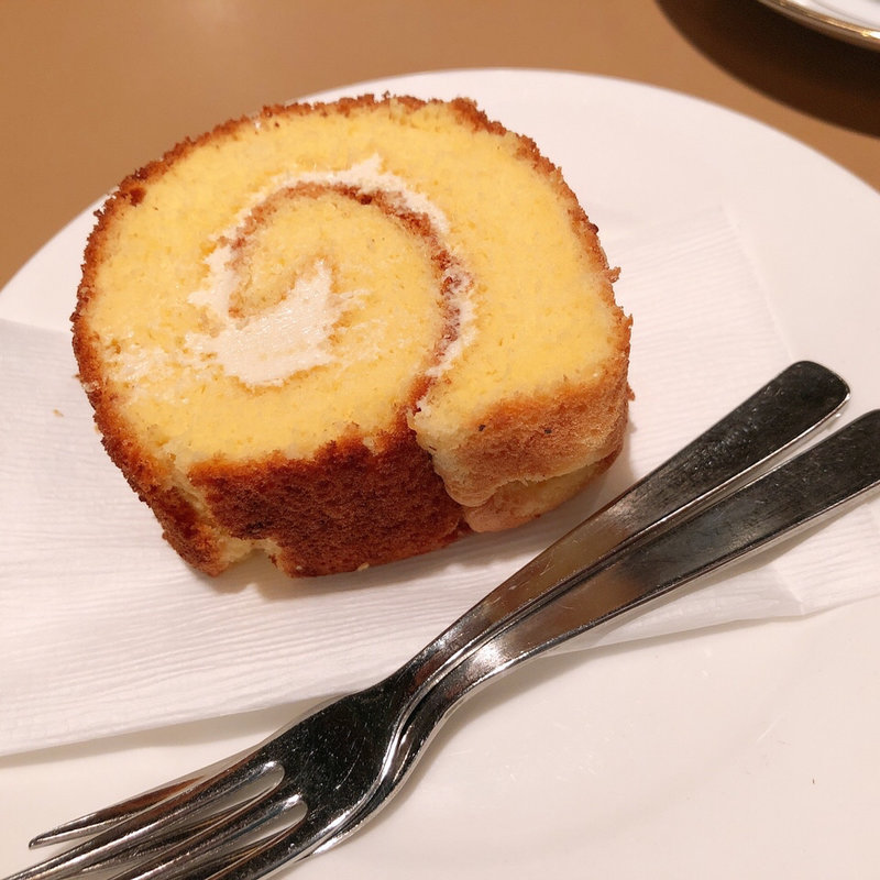 ロールケーキ(六曜社 地下店  （ロクヨウシャ）)