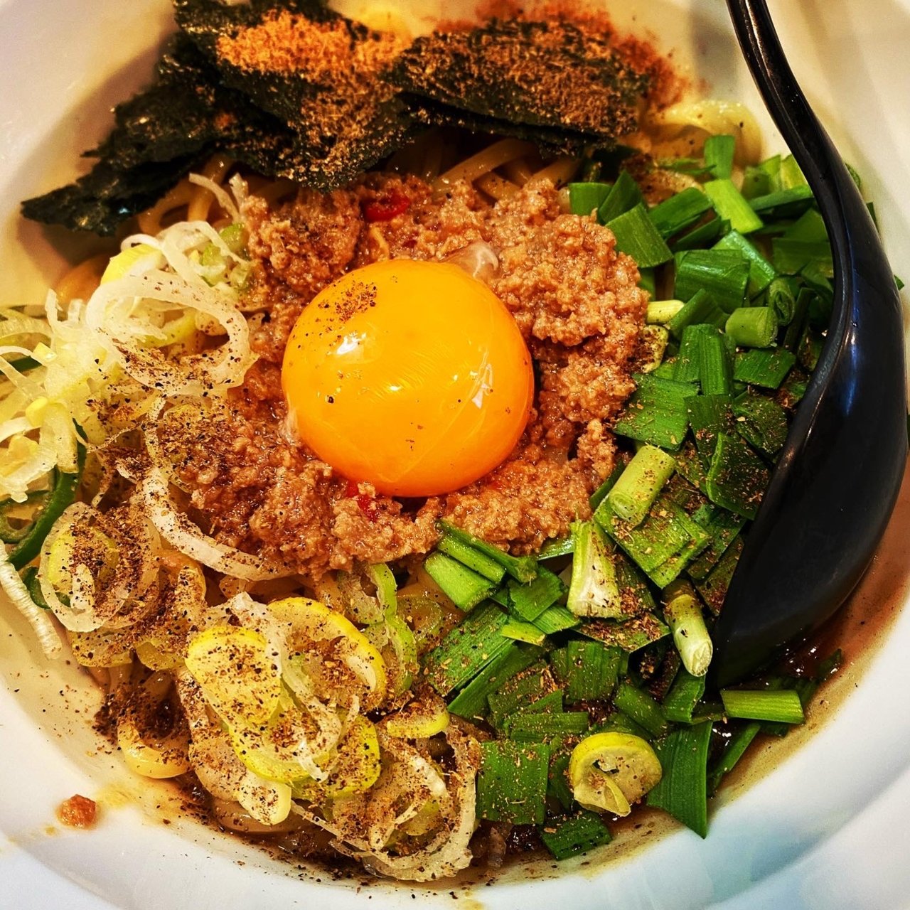 虎ノ門駅周辺で食べられる人気まぜそばランキング Sarah サラ