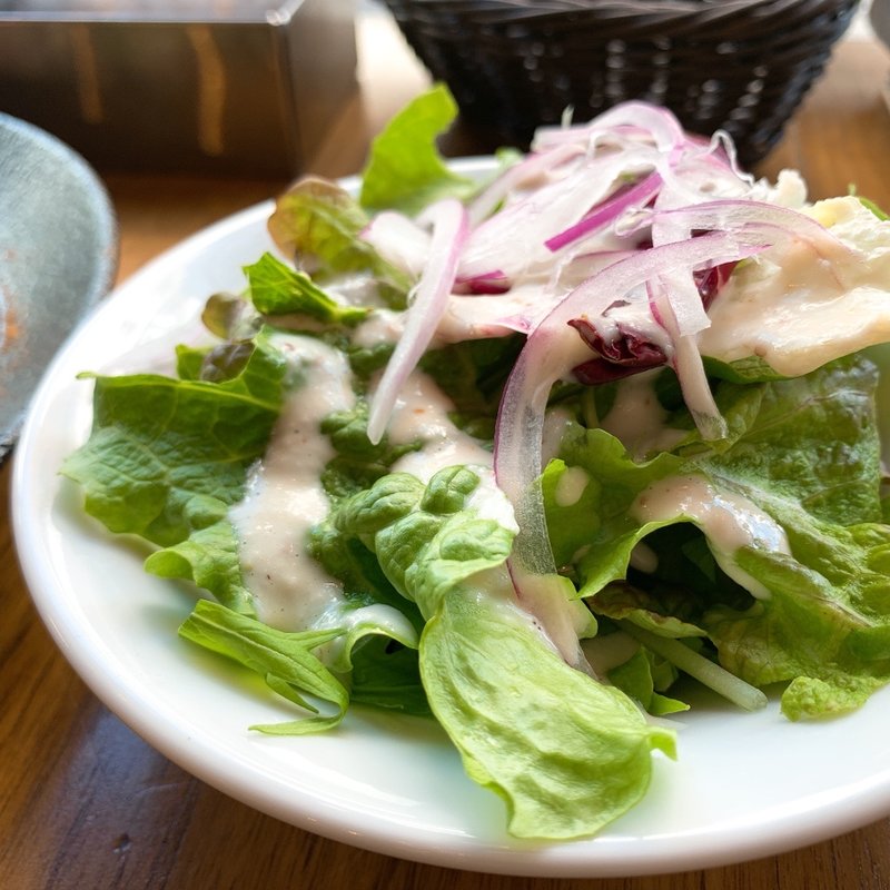 豚のソテー　サラダ(CROSSROAD BAKERY)