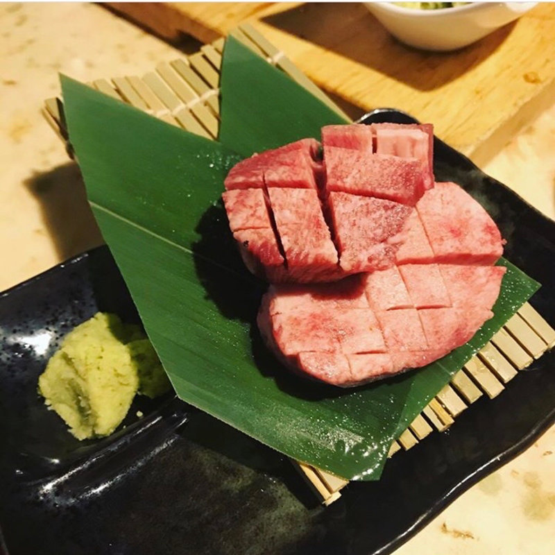 霜降り上タン塩(牛角 池袋立教通り店)