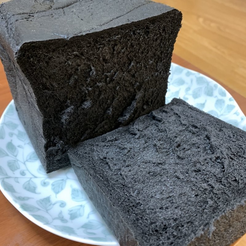 黒の生食パン(ナンバーゴジュウハチ)