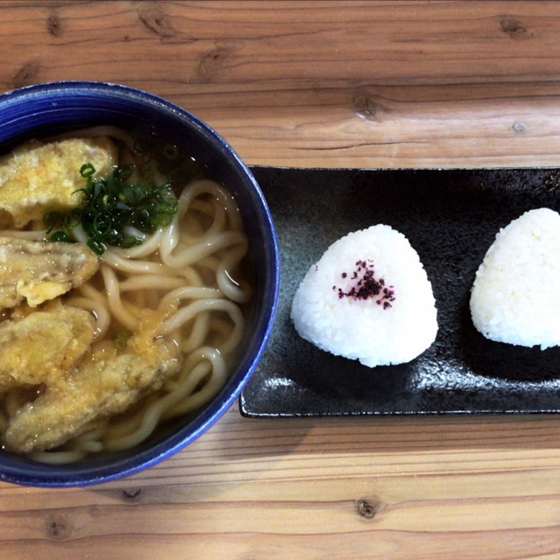 ごぼう天うどん+おにぎり2個(小林製麺 麺屋こばやし)