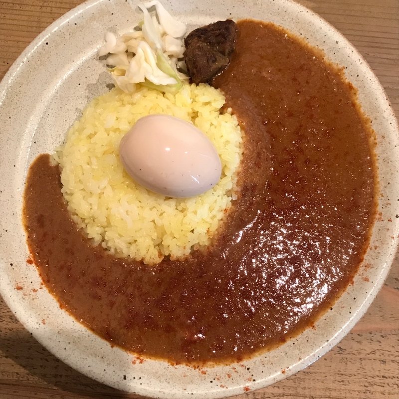 チキンカレー　大盛り　スパイシー　温玉乗せ(サトナカ)