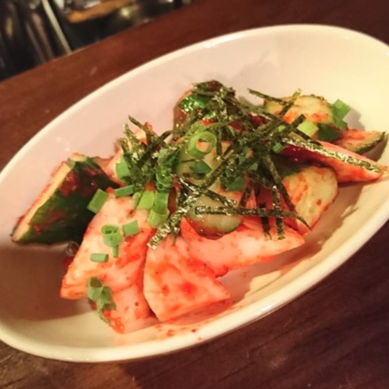 かぶときゅうりの梅肉あえ(とある池袋のビストロ酒場Bisrock 池袋西口店)