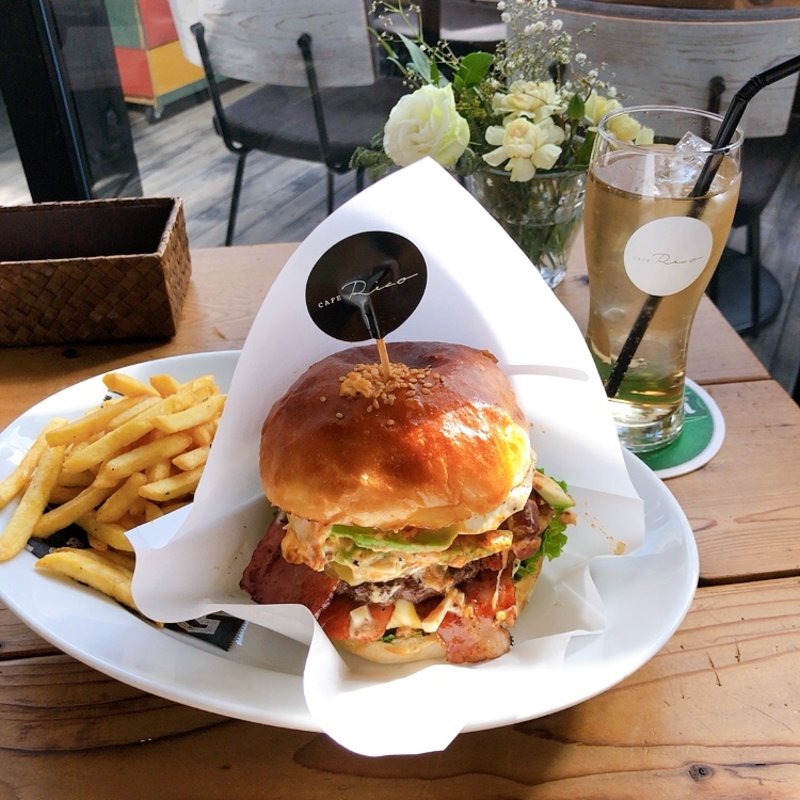 モンスターバーガー(CAFE Rico (カフェリコ))