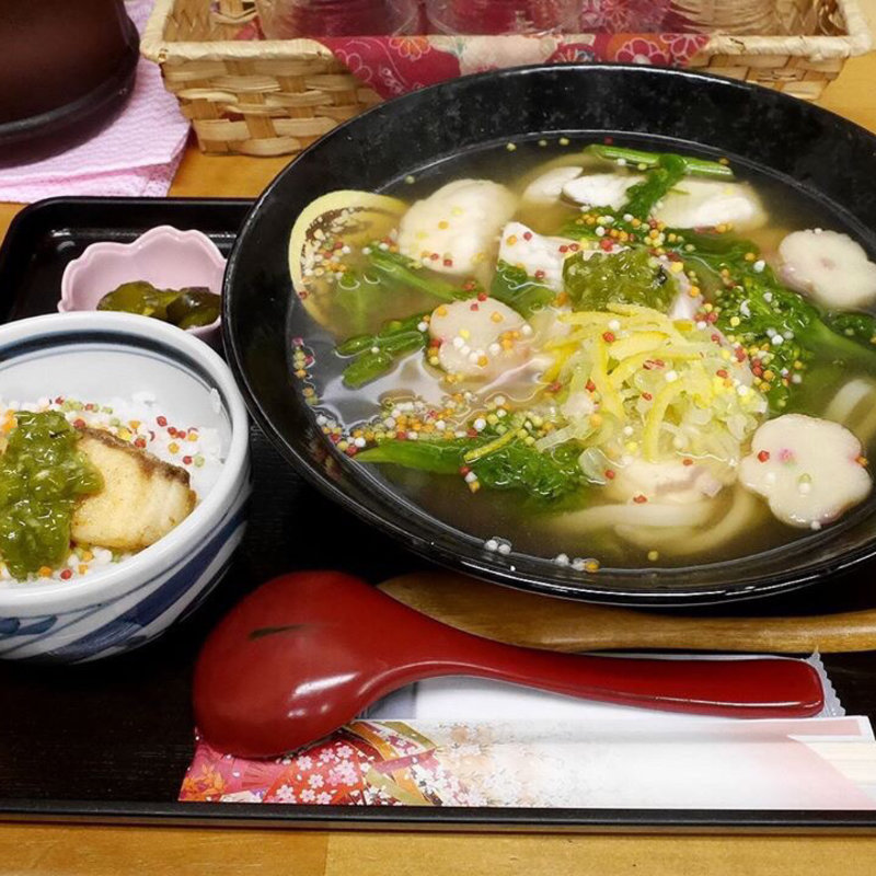 鯛わさびうどん(手打ちうどん 紅屋)