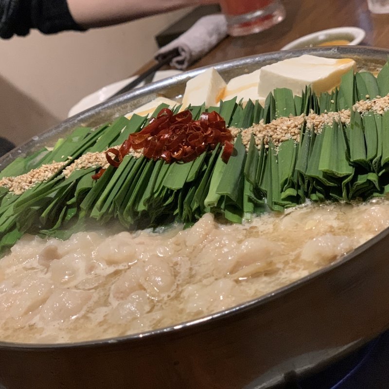 もつ鍋　白味噌(もつ鍋 こうづき 大名店 ハッピーアワーの居酒屋)
