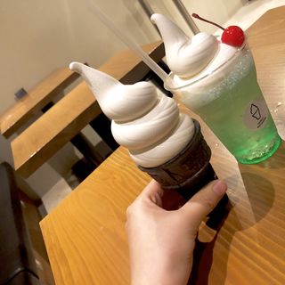 (大名ソフトクリーム 大名店)