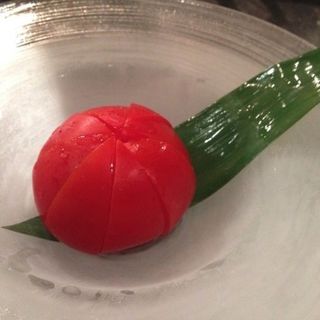 冷やしトマト(こけ ぴよ)