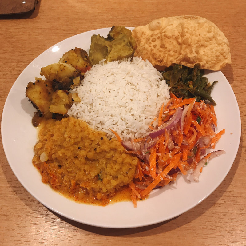 スリランカランチプレート(ARALIYA LANKA)