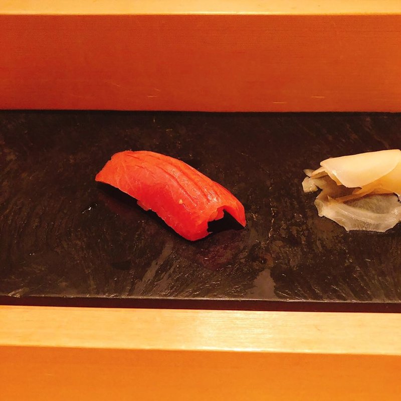 鮪の握り(寿し処くに)