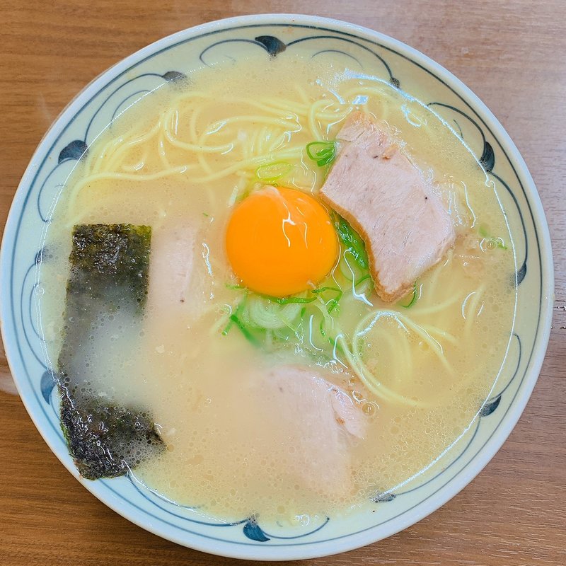 玉子入りラーメン(らーめん もとむら （【旧店名】一休軒 鍋島店）)