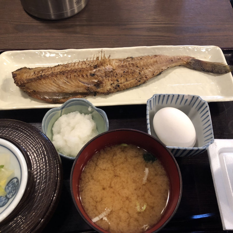縞ほっけのひもの定食(炭火焼専門食処 白銀屋 大手町分店)