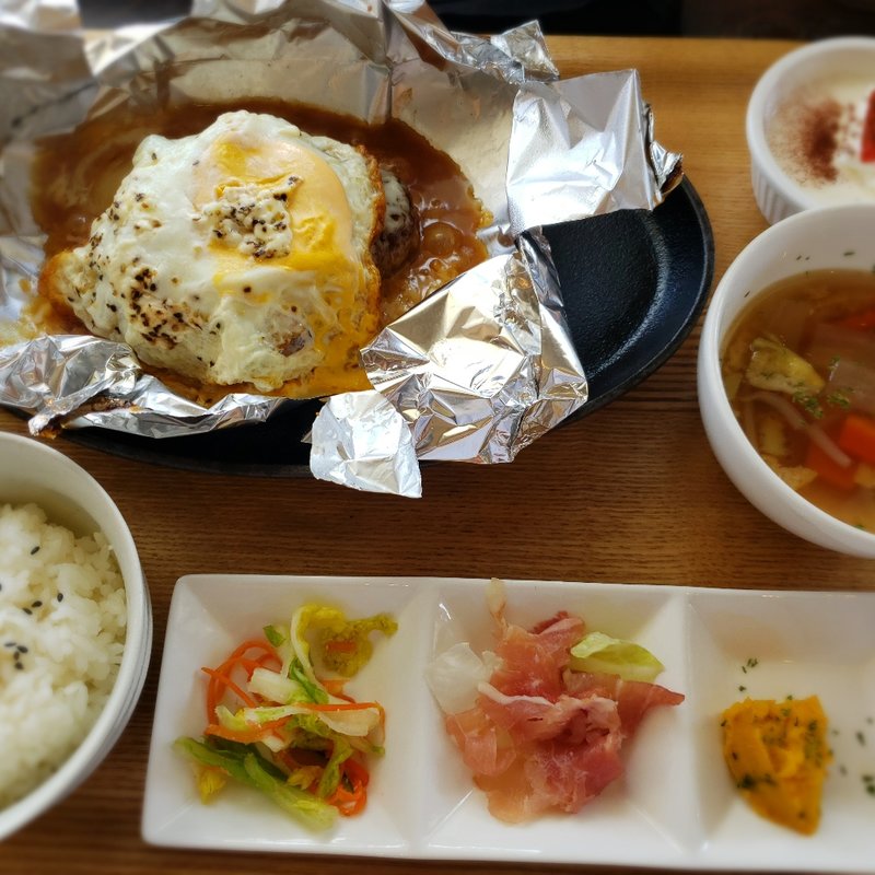 照り焼きハンバーグ(農家直営レストラン カゴンマルシェ)