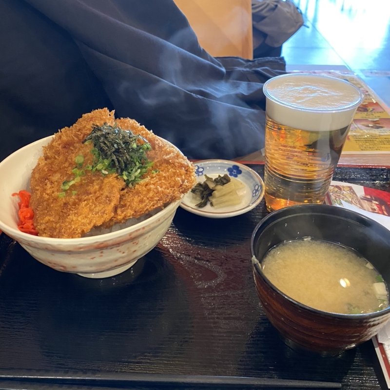 (秩父わらじかつ亭)