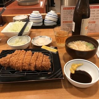 (薩摩黒豚亭 )