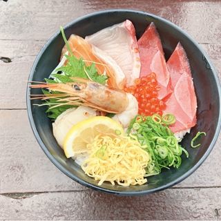 海鮮七色丼(浜丼食堂 )