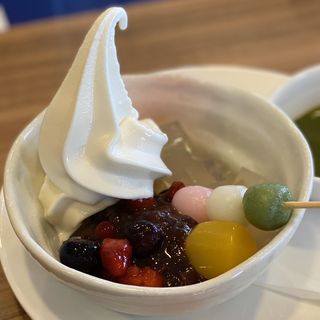 宇治抹茶ソースのソフトクリームあんみつ(ガスト 駒ヶ根店 )