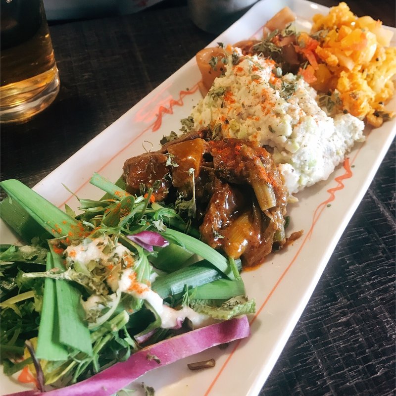 マサラな感じの盛り合わせ(大衆スパイス酒場 ニューヤスダヤ)