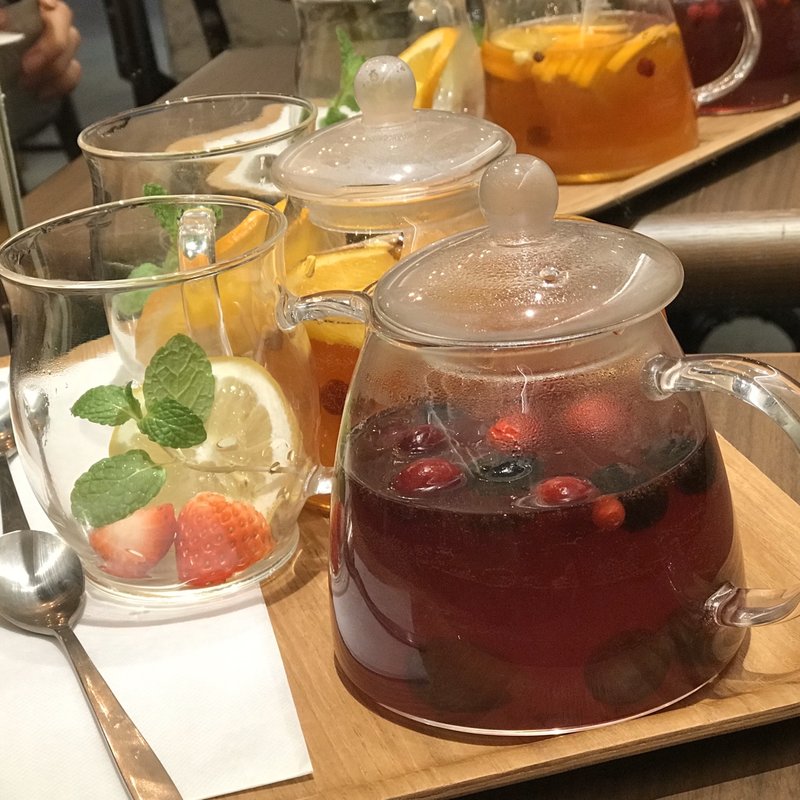 ベリーティー(フルーツティー＆コーヒー　エフ自由が丘)